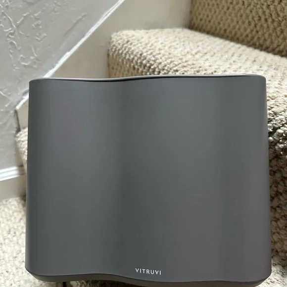 Vitruvi Charcoal Gray Diffuser- like new - Picture 2 of 4
